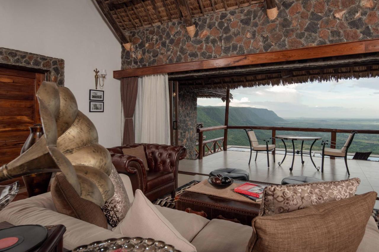 Lake Manyara Kilimamoja Lodge Mto wa Mbu Bagian luar foto